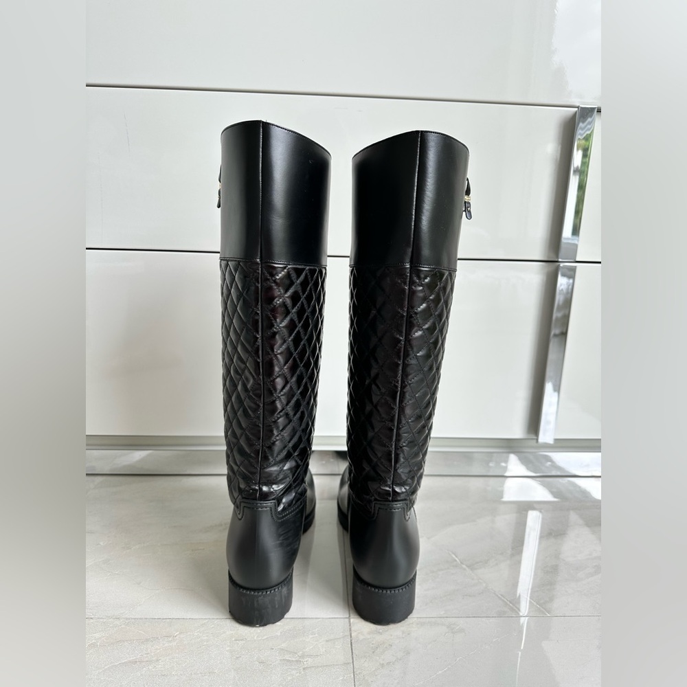 Women Salvatore Ferragamo rainy boots black size 10 preowned. - Picture 2 of 12